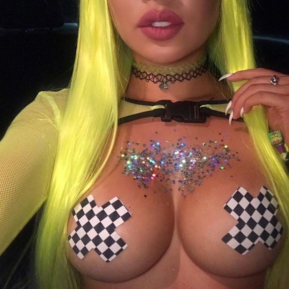 NEON FISHNET CROP TOP ❎ - Picture 4 of 8